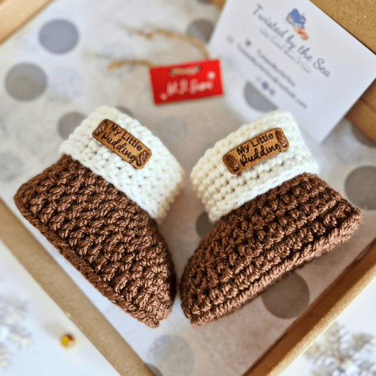 Crochet Christmas Baby Gift Set – Pudding Hat & Booties for Newborn to 6 Months - Twisted by the Sea