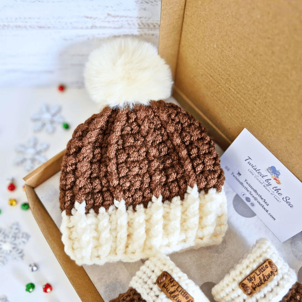 Crochet Christmas Baby Gift Set – Pudding Hat & Booties for Newborn to 6 Months - Twisted by the Sea