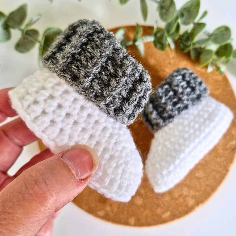 Handmade Handmade White Crochet Baby Booties with Coloured Cuff – Newborn Gift Idea – Baby Booties crafted in soft acrylic yarn and available in multiple colours by Twisted by the Sea.