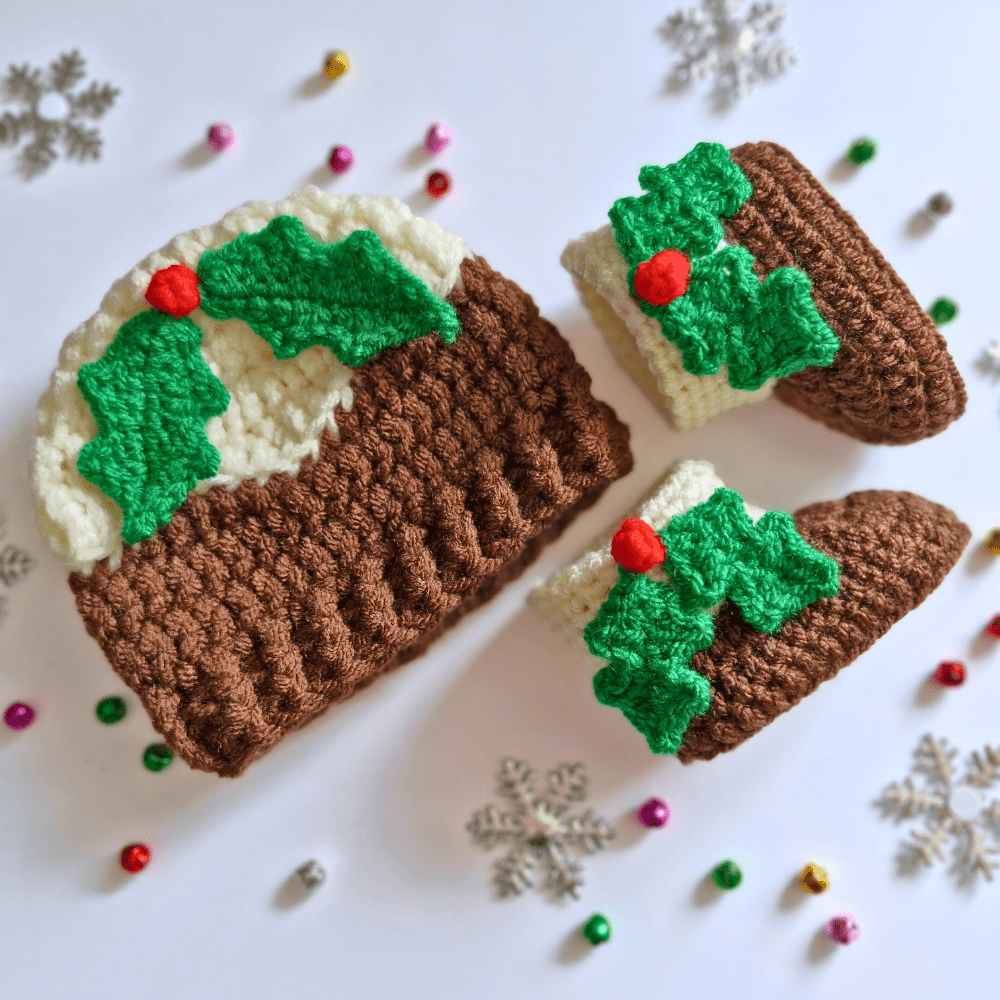 Christmas Pudding Baby Gift Set – Matching Crochet Hat & Booties - Twisted by the Sea