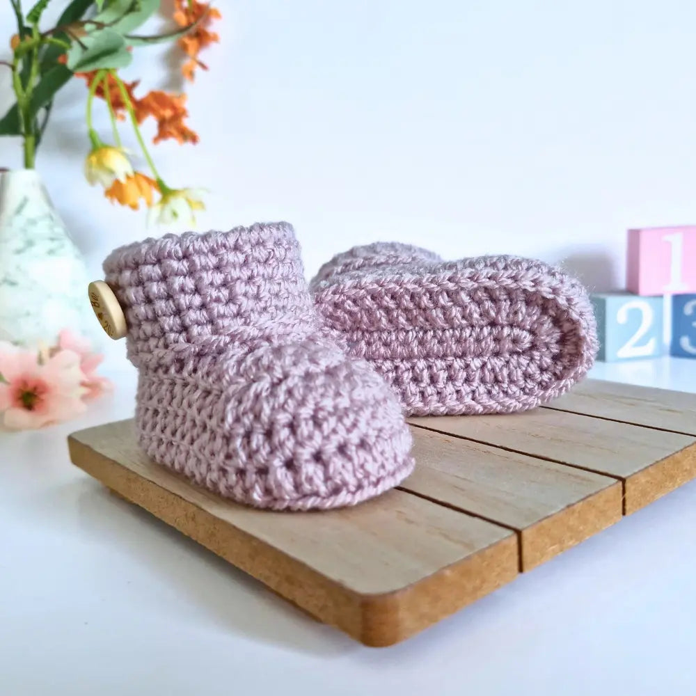 ‘Born in 2026’ Crochet Baby Booties – Handmade Newborn Gift or Pregnancy Reveal