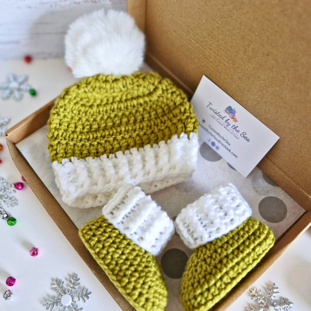 Handmade Handmade Christmas Baby Hat & Bootie Set – Mistletoe Green and White – Hat and Bootie Set crafted in soft acrylic yarn and available in multiple colours by Twisted by the Sea.