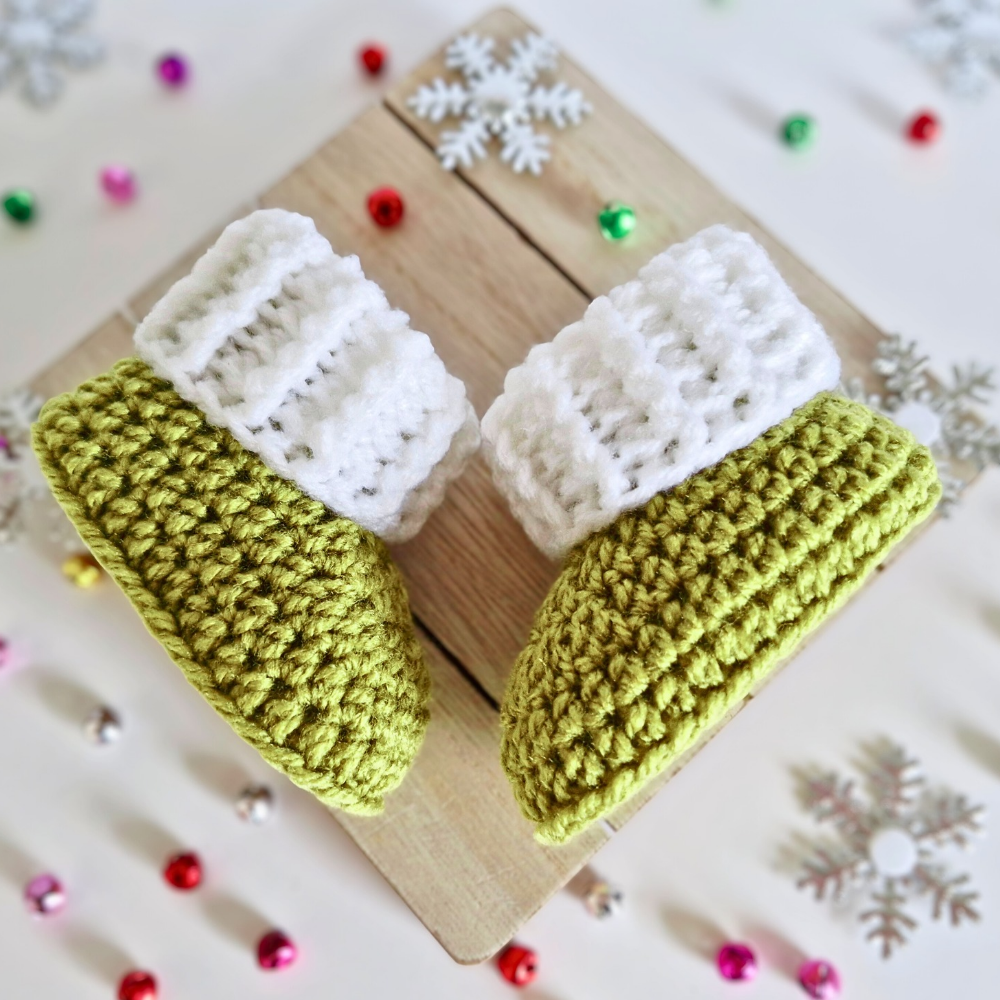 Handmade Mistletoe & White Crochet Baby Booties – Christmas Gift – Baby Booties crafted in soft acrylic yarn and available in multiple colours by Twisted by the Sea.