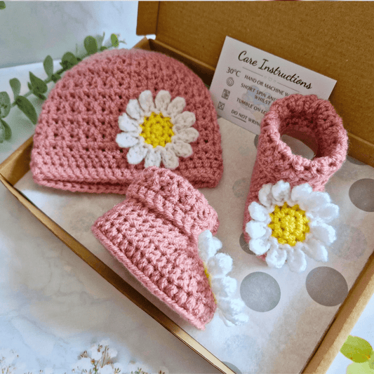 Handmade Daisy Baby Hat and Booties Set - Twisted by the Sea