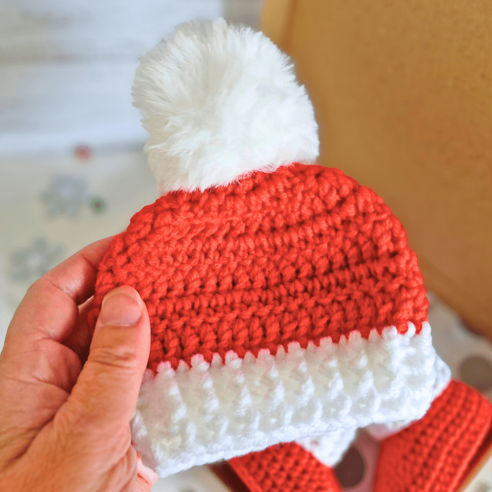 Handmade Christmas Baby Hat & Bootie Set – Red and White (Newborn to 6 Months) - Twisted by the Sea