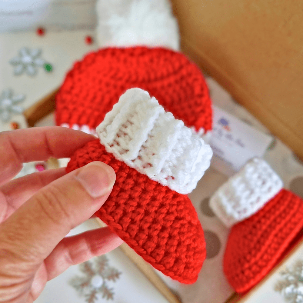 Handmade Christmas Baby Hat & Bootie Set – Red and White (Newborn to 6 Months) - Twisted by the Sea