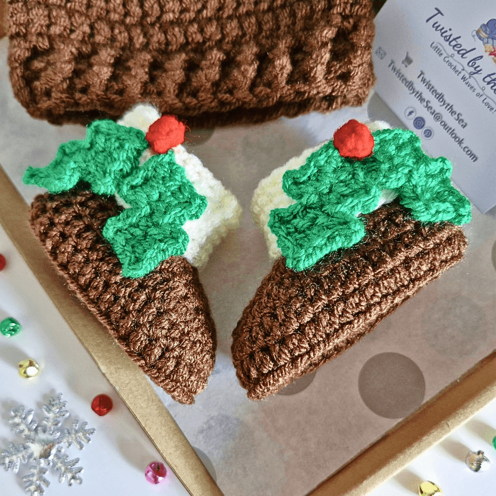 Christmas Pudding Baby Gift Set – Matching Crochet Hat & Booties - Twisted by the Sea