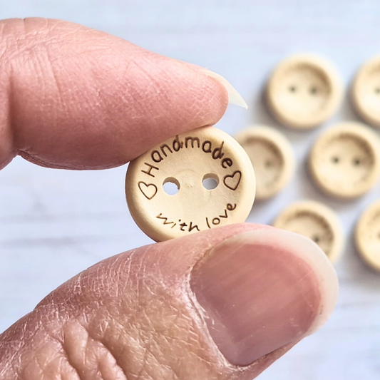 Handmade Handmade With Love Wooden Buttons – 15mm Natural Craft Buttons – Pack of 10, 25 or 50 for Sewing, Knitting, Crochet – Buttons crafted in soft acrylic yarn and available in multiple colours by Twisted by the Sea.