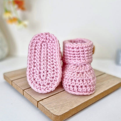 Crochet Baby Booties – ‘It’s a Girl’ Newborn Baby Shower Gift