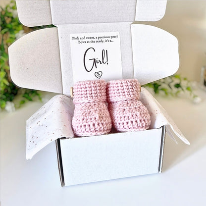 It's a Girl Gender Reveal Gift – Pregnancy Announcement with Crochet Baby Booties