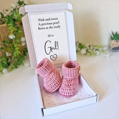 It's a Girl Gender Reveal Gift – Pregnancy Announcement with Crochet Baby Booties