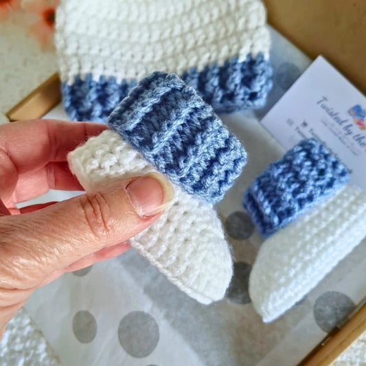 Newborn Baby Gift Set – Blue & White Crochet Hat and Booties