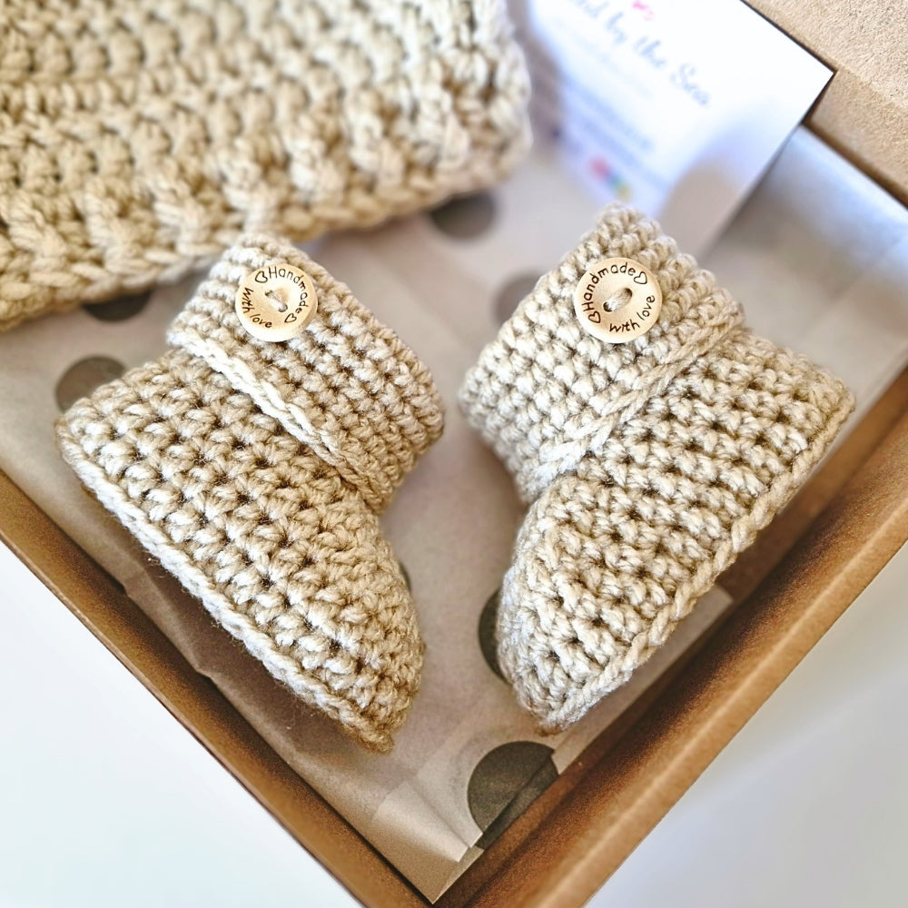 Crochet Teddy Baby Set – Hat & Booties Newborn Gift