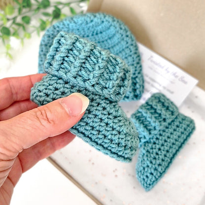 Crochet Newborn Hat and Booties Gift Set – Coastal Tide