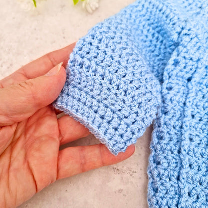 Close up view of the sleeve stitching