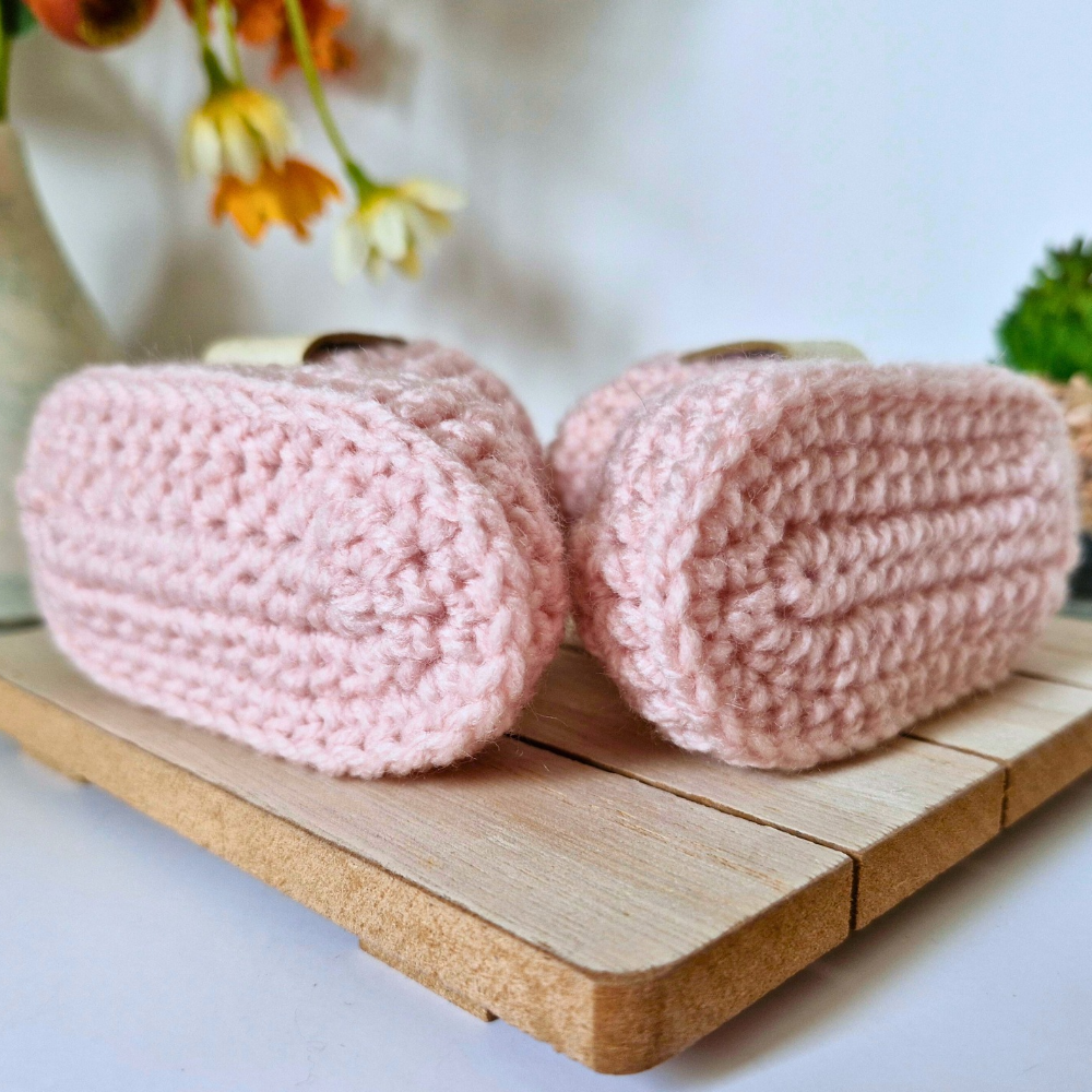 Handmade Hello World Crochet Baby Hat and Booties Set - Handmade Pom-Pom Newborn Gift (0-6 Months) – crafted in soft acrylic yarn and available in multiple colours by Twisted by the Sea.