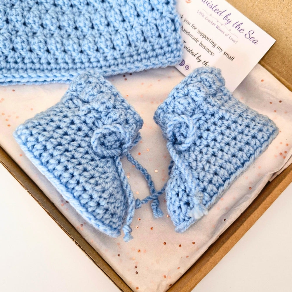 Crochet Cluster Stitch Baby Hat and Booties Set – Newborn Baby Shower Gift